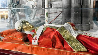 Competently coordinate highly efficient models for prospective applications.