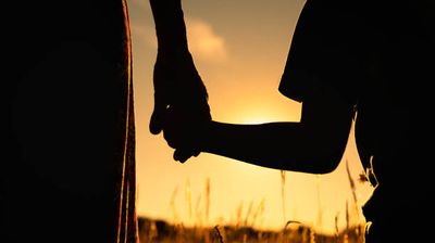 Migrant deaths: 'I saw the boat sink under my feet'