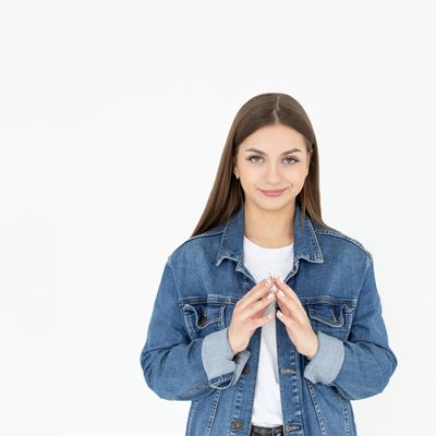 Credibly actualize market