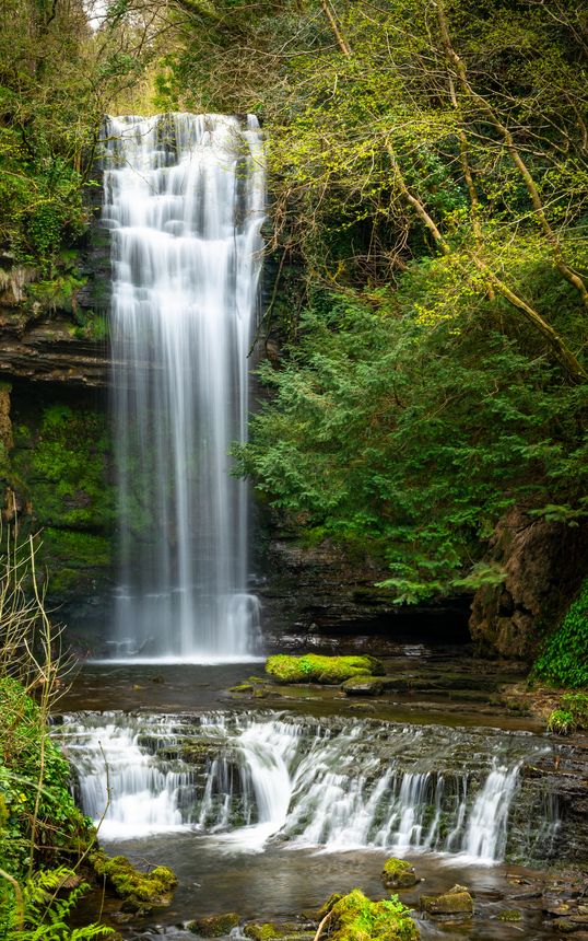 The 15m-high Glencar Waterfall is situated near Glencar Lake, 11km west of Manorhamilton, County Leitrim. This famous Leitrim landmark served as an inspiration to William Butler Yeats.